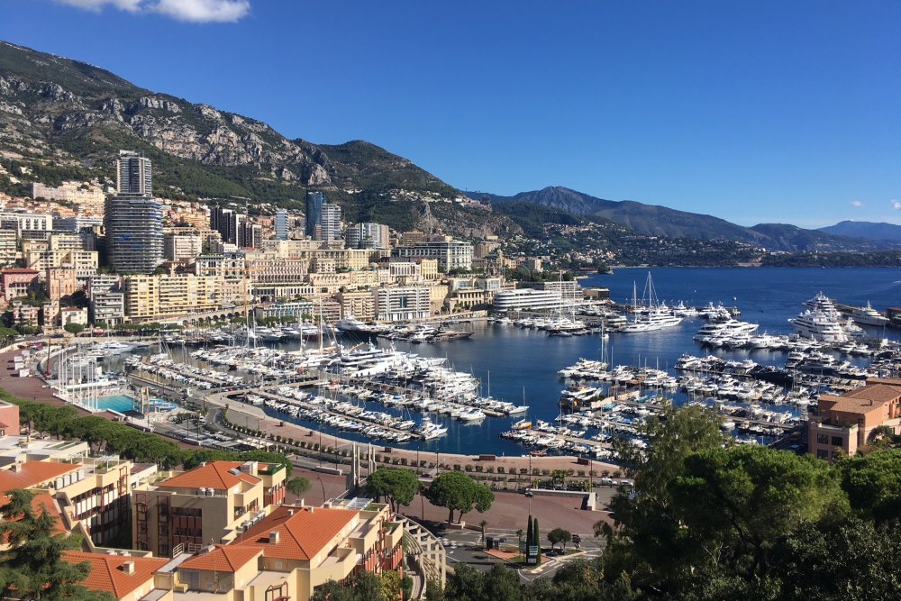 Monte Carlo (250 km)